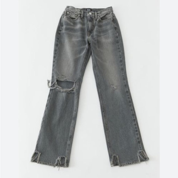 BDG Mid-Rise Bootcut Jean‎ – Destroyed Grey Denim - Picture 4 of 7